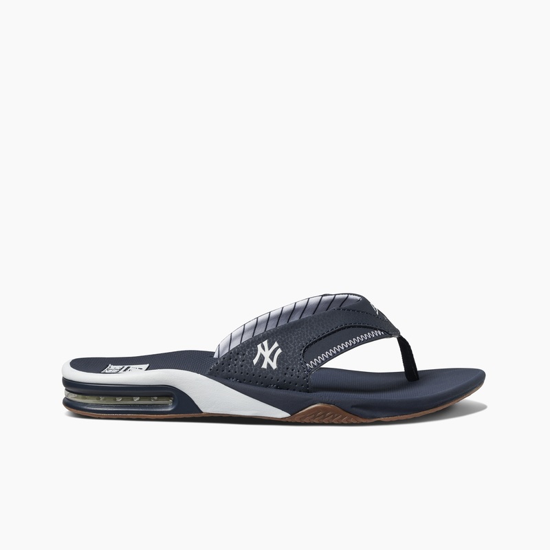 Reef Men's Fanning x MLB Slide Sandals - New York Yankees 11